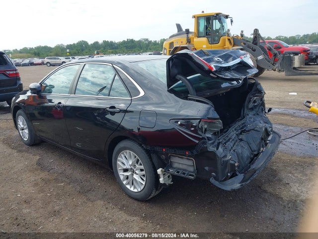 Toyota CAMRY LE 2016 4T4BF1FK1GR563892 Image 3