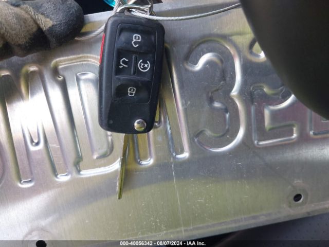 1VWSA7A30MC015591 Volkswagen Passat 2.0t Se