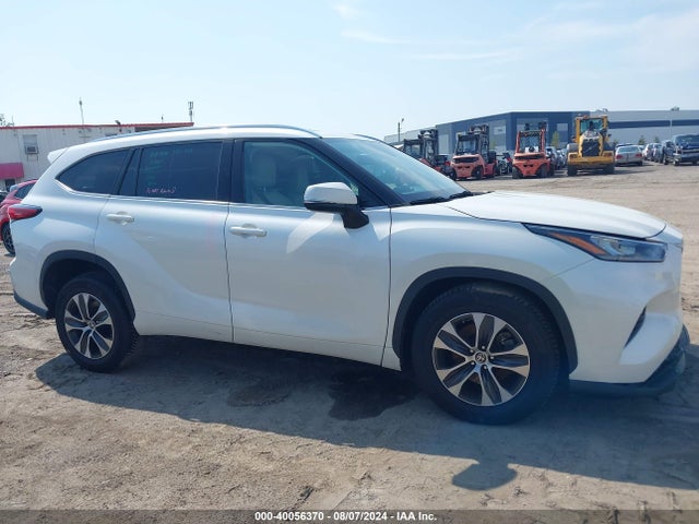 Toyota Highlander Xle 2020 5TDGZRAH0LS513151 Image 13