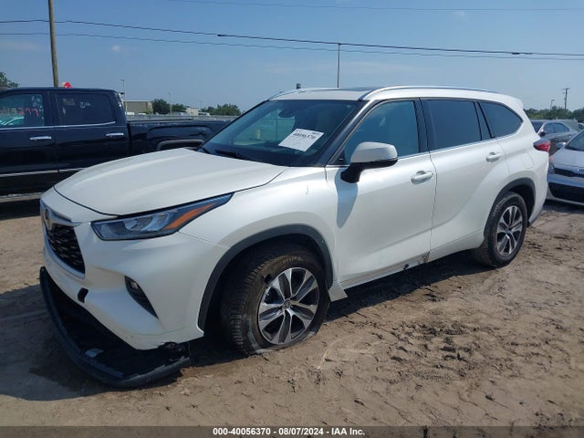 Toyota Highlander Xle 2020 5TDGZRAH0LS513151 Image 2