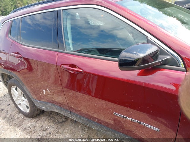 3C4NJDBB7NT147449 Jeep Compass Latitude 4x4