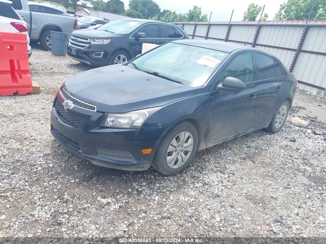 Chevrolet Cruze Ls Auto 2014 1G1PA5SH3E7290155 Image 2