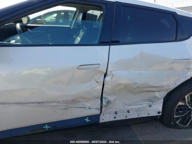 KNDC3DLC8P5111703 KIA Ev6 Wind