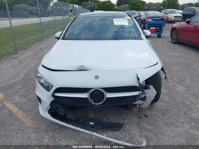 WDD3G4EB3LW040106 Mercedes-Benz A 220