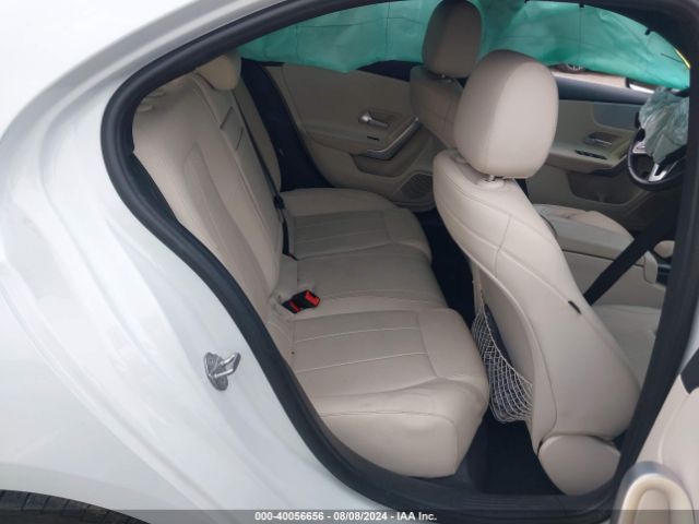 WDD3G4EB3LW040106 Mercedes-Benz A 220