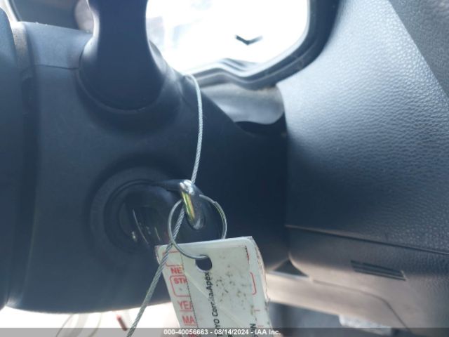JTDEPMAE7NJ199715 Toyota COROLLA LE