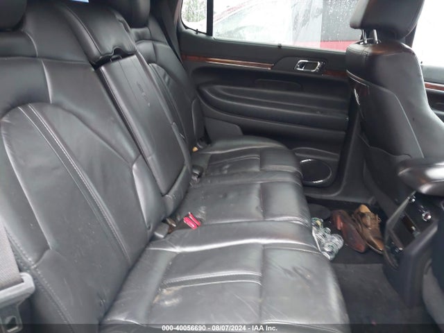 2LMHJ5NK0EBL54775 Lincoln Mkt Livery