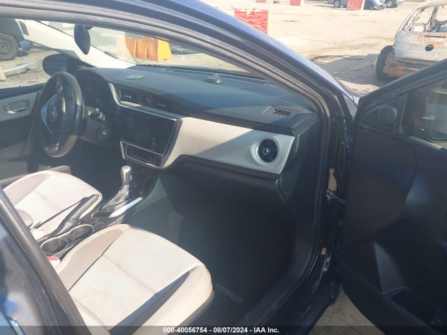Toyota COROLLA LE 2018 5YFBURHE7JP820634 Image 5