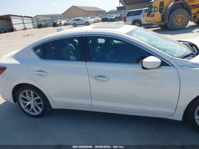 19UDE2F38LA010470 Acura Ilx Standard