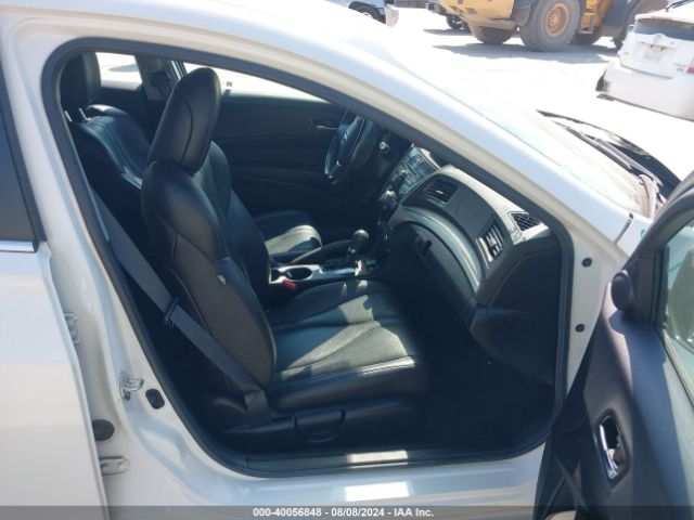 19UDE2F38LA010470 Acura Ilx Standard