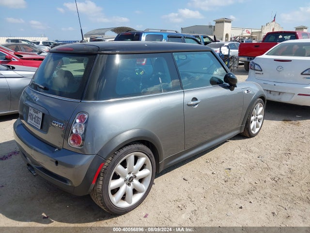 2004 MINI COOPER S WMWRE33454TD81146 Photo 3
