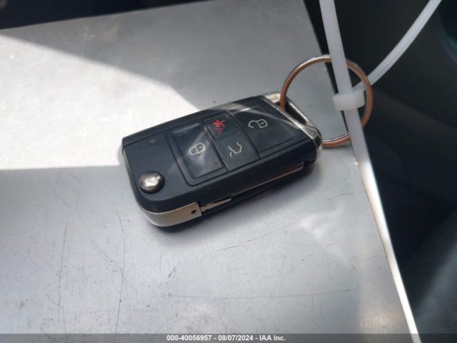 WVWUF7AU7GW016309 Volkswagen Golf R 4-door