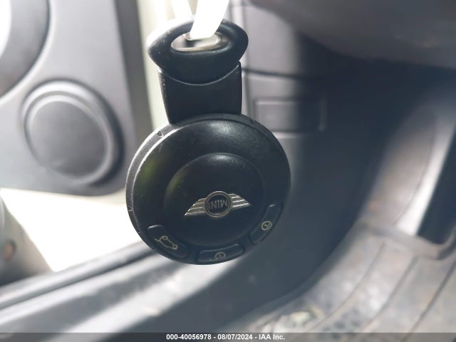 2009 MINI COOPER WMWMF33549TW74539 Photo 10