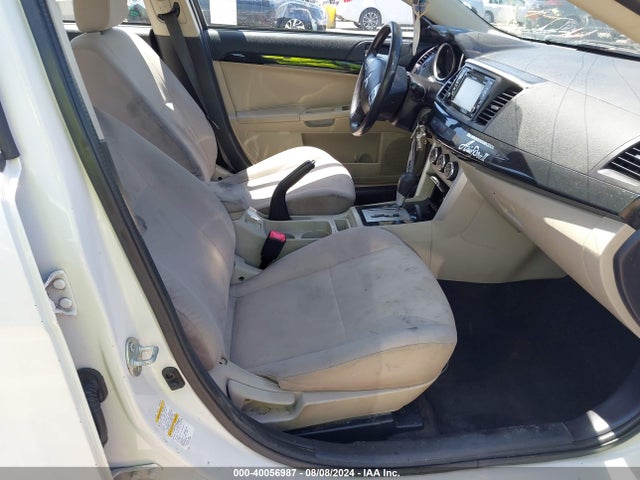 2017 MITSUBISHI LANCER JA32U2FU8HU009020 Photo 4