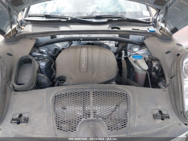 2018 PORSCHE MACAN WP1AA2A53JLB00809 Photo 9