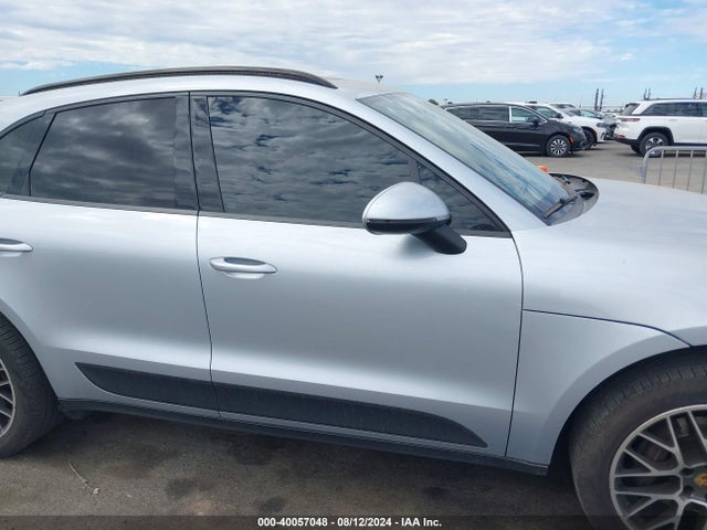 WP1AA2A53JLB00809 Porsche Macan