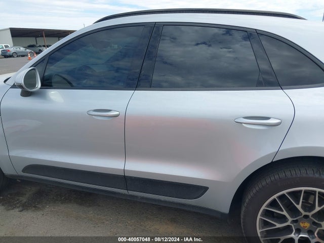 WP1AA2A53JLB00809 Porsche Macan