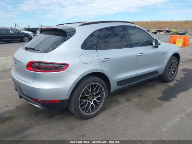 2018 PORSCHE MACAN WP1AA2A53JLB00809 Photo 3