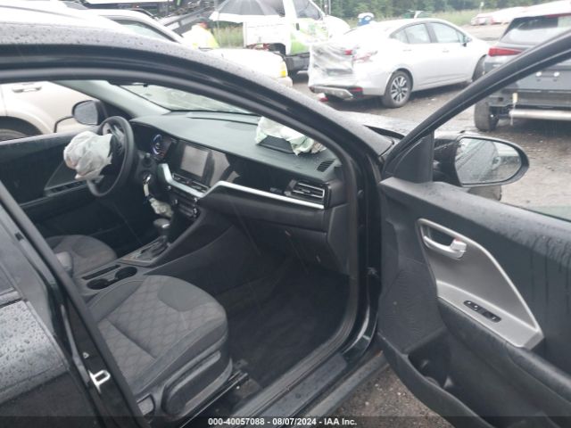 KNDCB3LC7N5511360 KIA NIRO LX