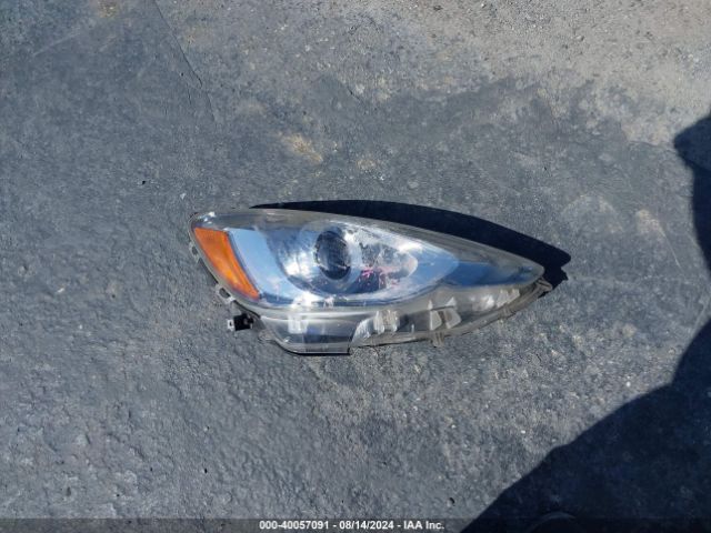 JTDKDTB31F1584174 Toyota Prius C One