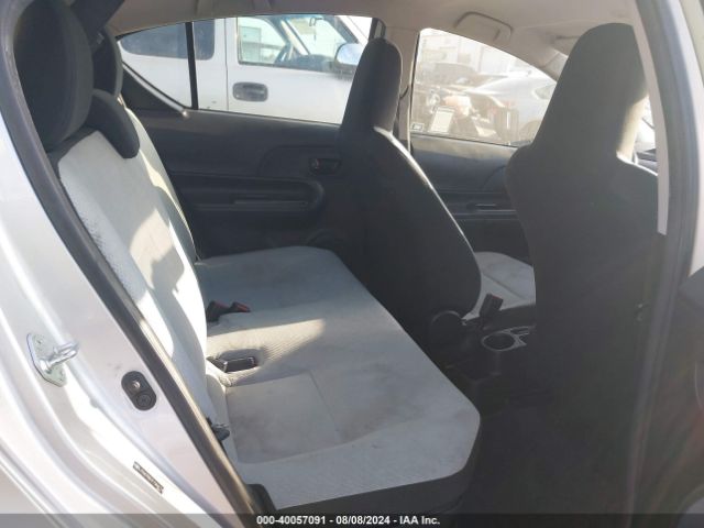JTDKDTB31F1584174 Toyota Prius C One
