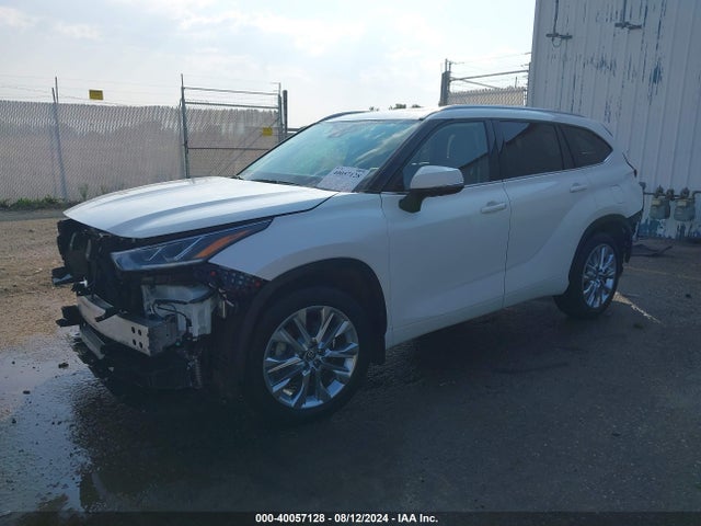 5TDDZRBH9MS098933 Toyota Highlander Limited
