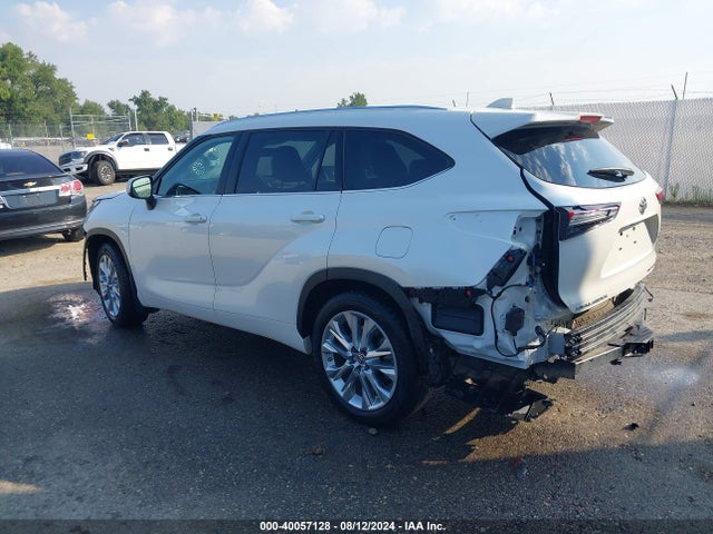 5TDDZRBH9MS098933 Toyota Highlander Limited