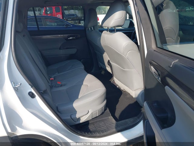 5TDDZRBH9MS098933 Toyota Highlander Limited