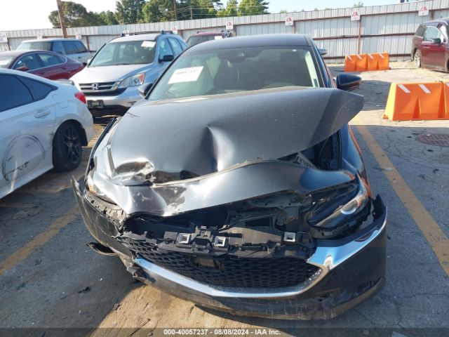 3MZBPADL2KM113489 Mazda Mazda3 Preferred Package