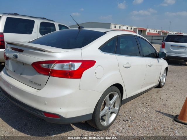 1FADP3J25EL439950 Ford Focus Titanium