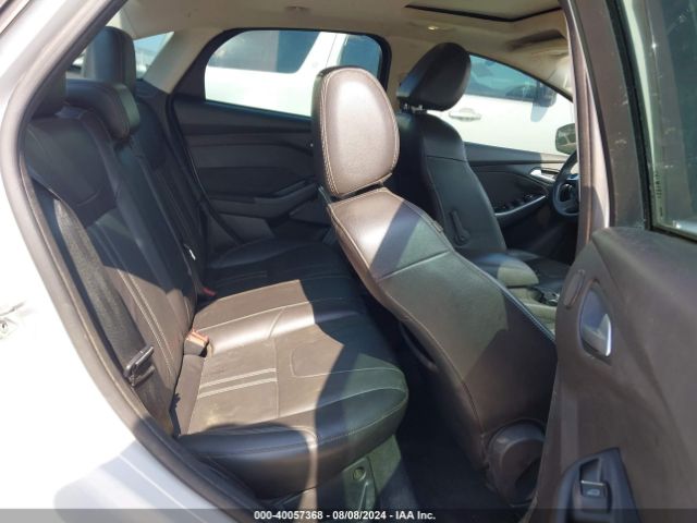 1FADP3J25EL439950 Ford Focus Titanium