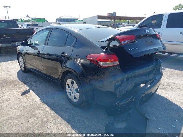 KIA FORTE LX 2017 3KPFL4A77HE012430 Image 3