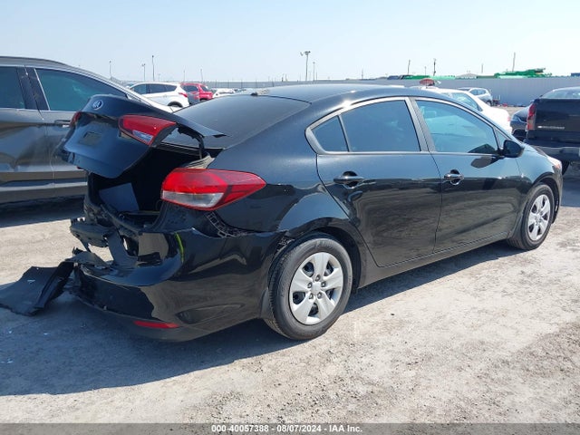 KIA FORTE LX 2017 3KPFL4A77HE012430 Image 4