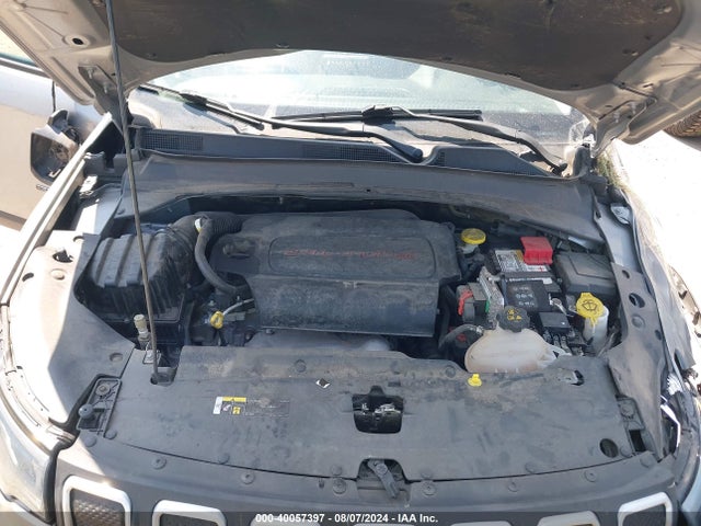 3C4NJCBB0NT139929 Jeep Compass Latitude Fwd