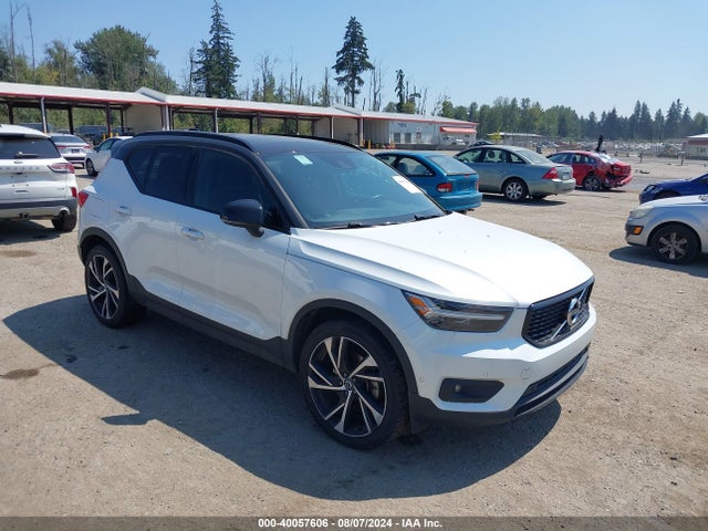 Volvo Xc40 T5 Momentum/t5 R-design 2019 YV4162XZ4K2018900 zdjęcie główne