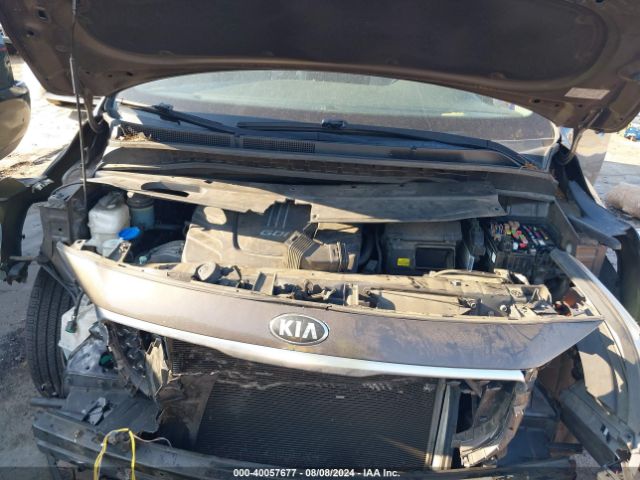 KNDMB5C15G6211957 KIA SEDONA LX