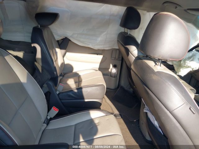KNDMB5C15G6211957 KIA SEDONA LX