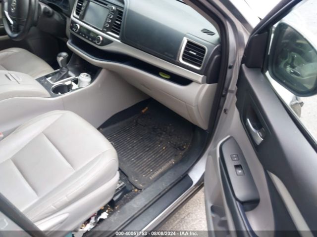 5TDJKRFH7FS120609 Toyota Highlander Xle V6