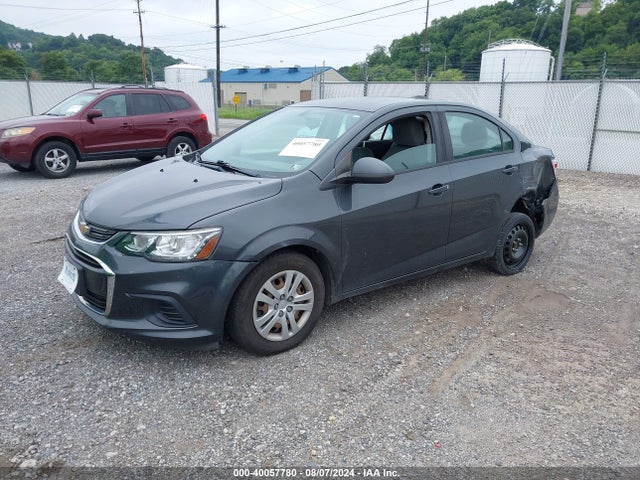 Chevrolet Sonic Ls Auto 2017 1G1JB5SH1H4145334 Image 2