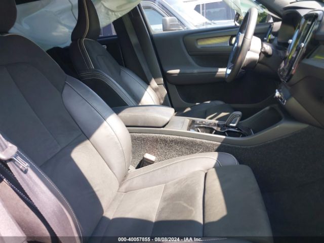 YV4AC2HM7N2785494 Volvo Xc40 T4 R-design