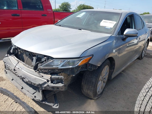 Toyota CAMRY LE 2020 4T1C11AK2LU917336 Image 2