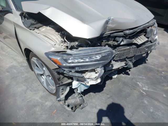 1HGCV1F95JA052201 Honda Accord Touring