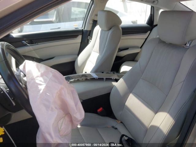 1HGCV1F95JA052201 Honda Accord Touring