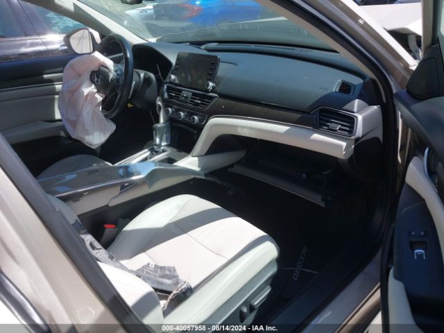 1HGCV1F95JA052201 Honda Accord Touring