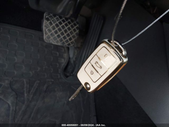 WVGBV7AX6HK000305 Volkswagen Tiguan 2.0t S