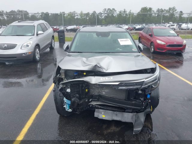 KNDERCAA4R7497580 KIA SELTOS EX