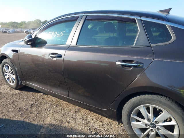 KIA Optima Lx 2018 KNAGT4L38J5235539 Image 15
