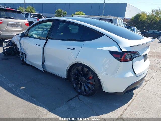 2021 TESLA MODEL Y 5YJYGDEF2MF240161 Photo 2
