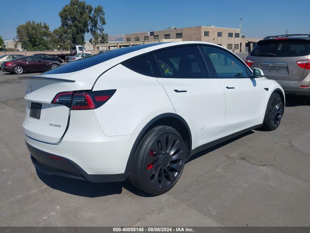 2021 TESLA MODEL Y 5YJYGDEF2MF240161 Photo 3