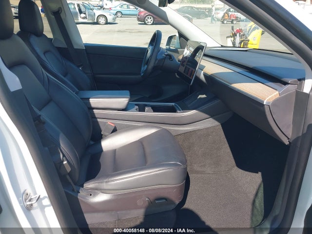 2021 TESLA MODEL Y 5YJYGDEF2MF240161 Photo 4